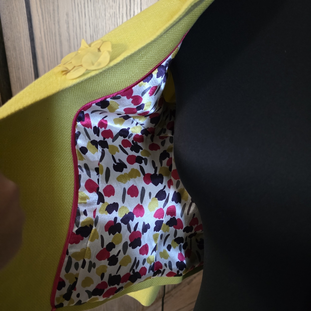 Boden Jacket with Floral Collar - Picture 4 of 4
